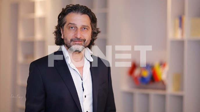 Gradonačelnik uz radnika